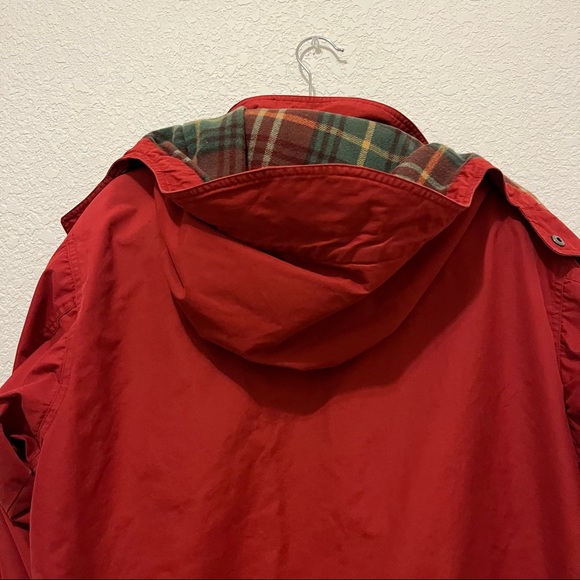 VTG Eddie Bauer Red Flannel Lined Chore Barn Coat Jacket Hooded Mens Size M - Picture 9 of 14